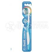 Зубная щетка Oral-B Комплекс Глубокая чистка 40 медиум