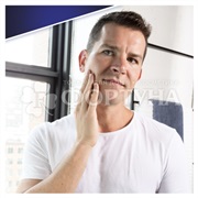 Станок Gillette Skinguard Sensitive с 1 кассетой